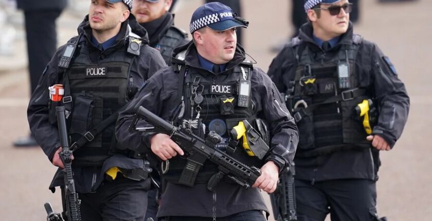 Vacancy-Become-a-London-Police-Officer-and-Shape-the-Future-of-a-Dynamic-City-GlobeMigrant.